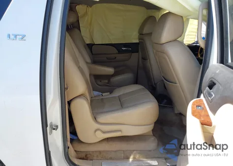 2007 Chevrolet Suburban 1500 Ltz from USA, damaged, VIN 3GNFC16007G115242